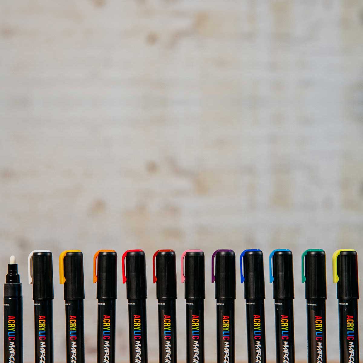 Ensemble de marqueurs acryliques Montana 4 couleurs - 2 mm